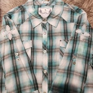 Buckle Passion to Roar Button up Top